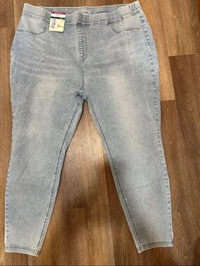 Terra & Sky Light Wash Denim-Style Stretch Jeggings